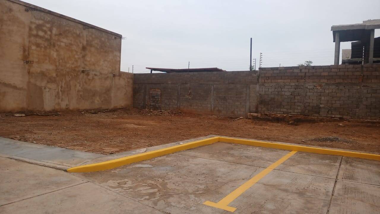 Terreno en venta, esquina, en Conjunto Residencial - Principal