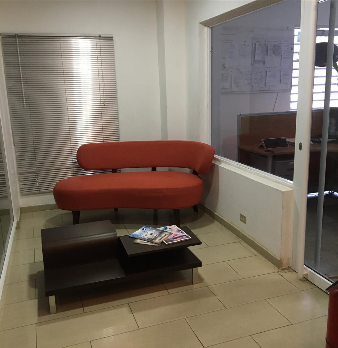 PROPIEDAD EMPRESARIAL EN VENTA
A 50 mts de la Av D - 3