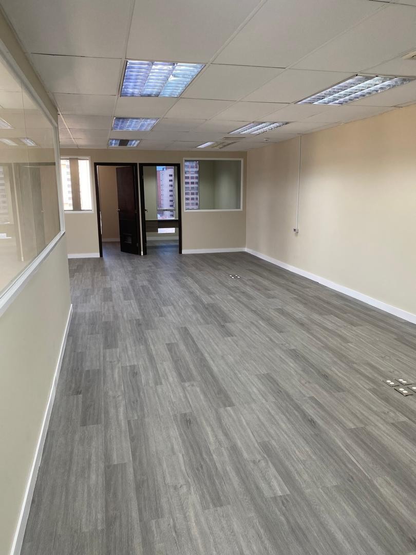 Oficina de 150 m² en el Edificio Empresarial Banco - 4