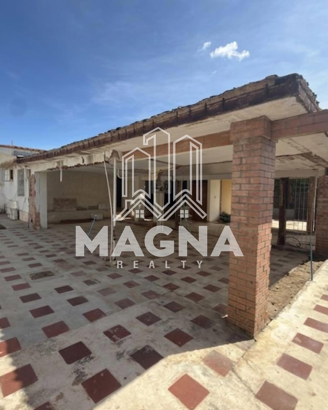 Casa en venta para remodelar en Calle 71. Propieda - 5